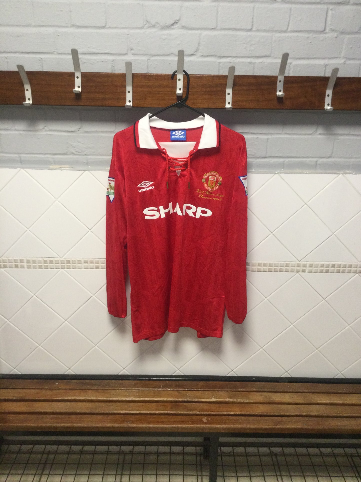 Man United Retro Jacket