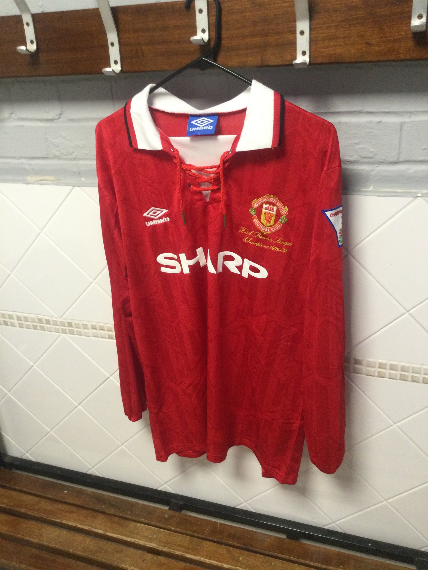 Man United Retro Jacket