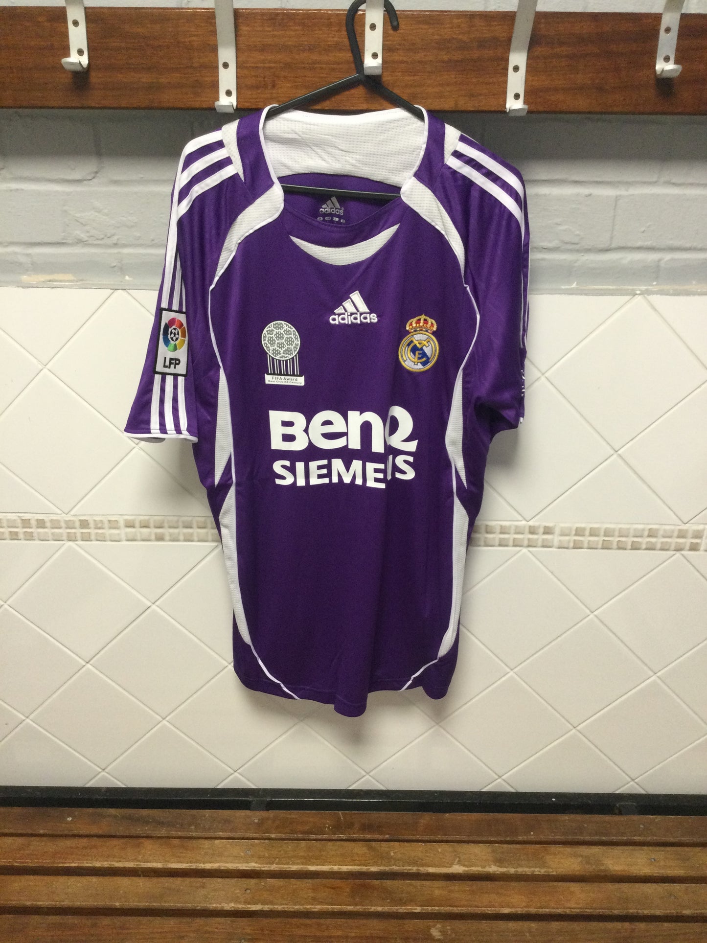 Real Madrid 2006/07 3rd Shirt