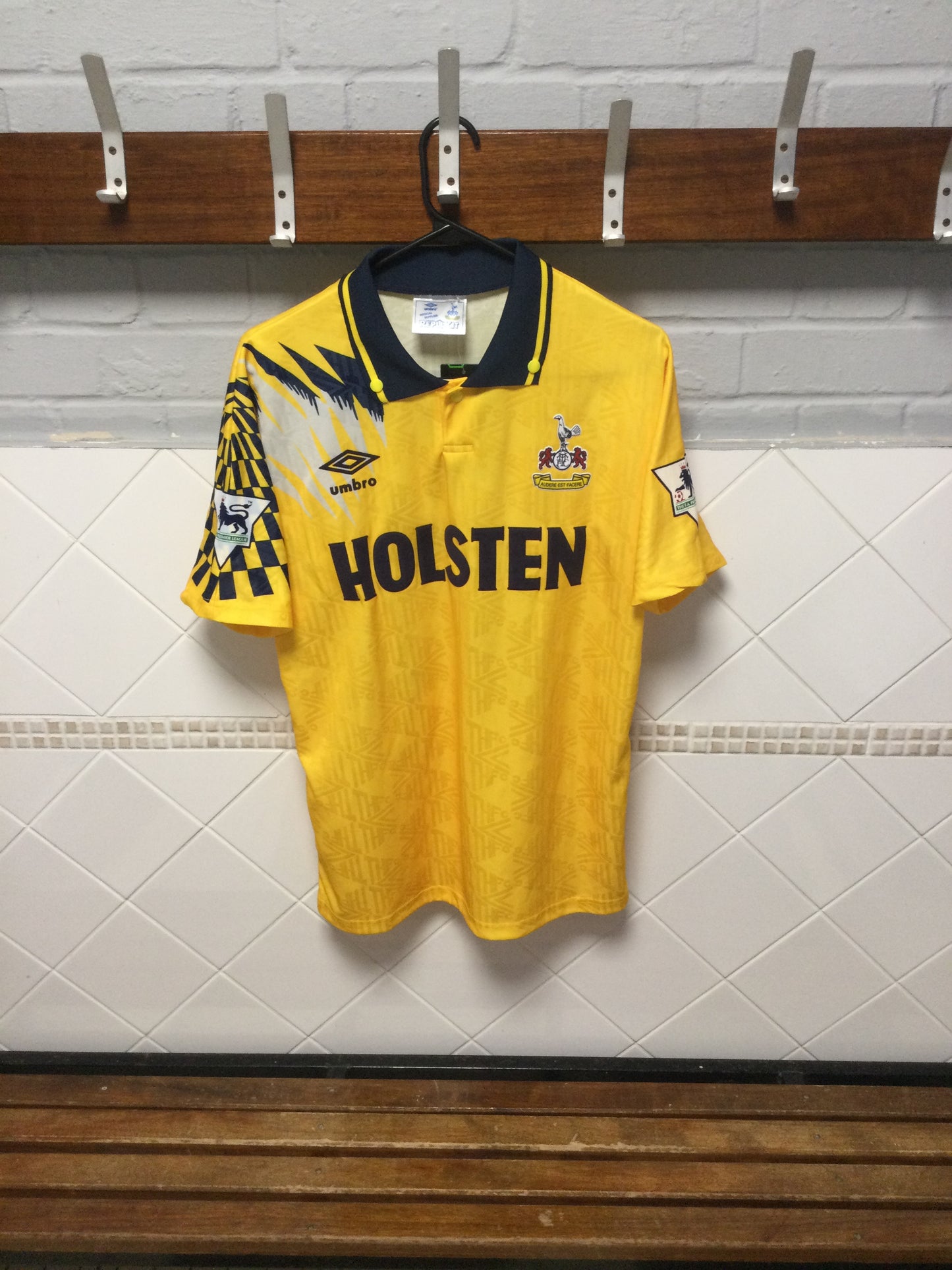 Tottenham 1992/95 Away